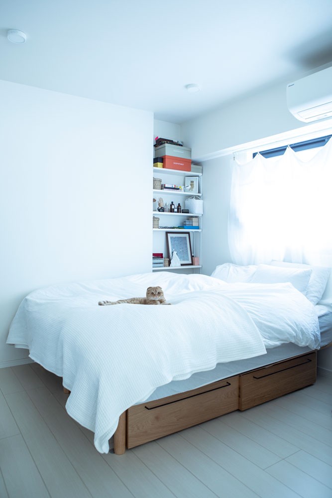 私と部屋　猫 - Slide:1