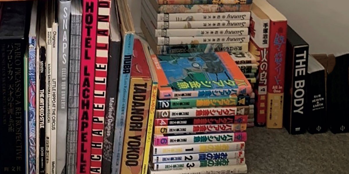 サクラ　マヤ　ミチキさん　本棚 - Slide:1