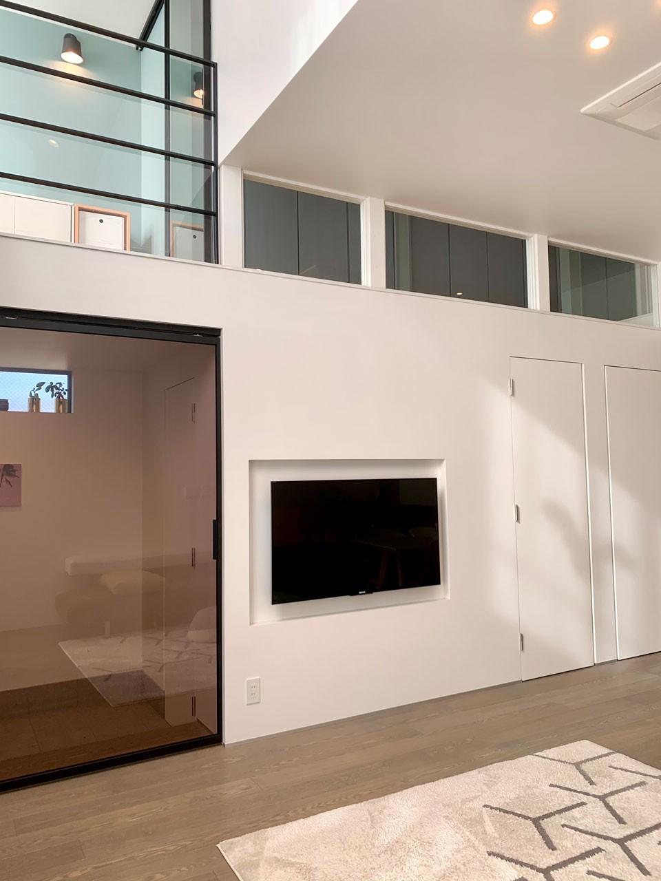 私と部屋 - Slide:6