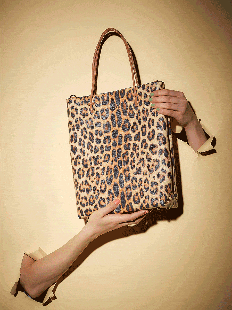 フルラ バッグ レオパード - Slide:2