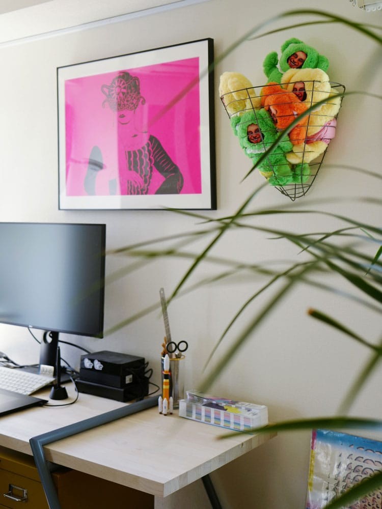 私と部屋 - Slide:10