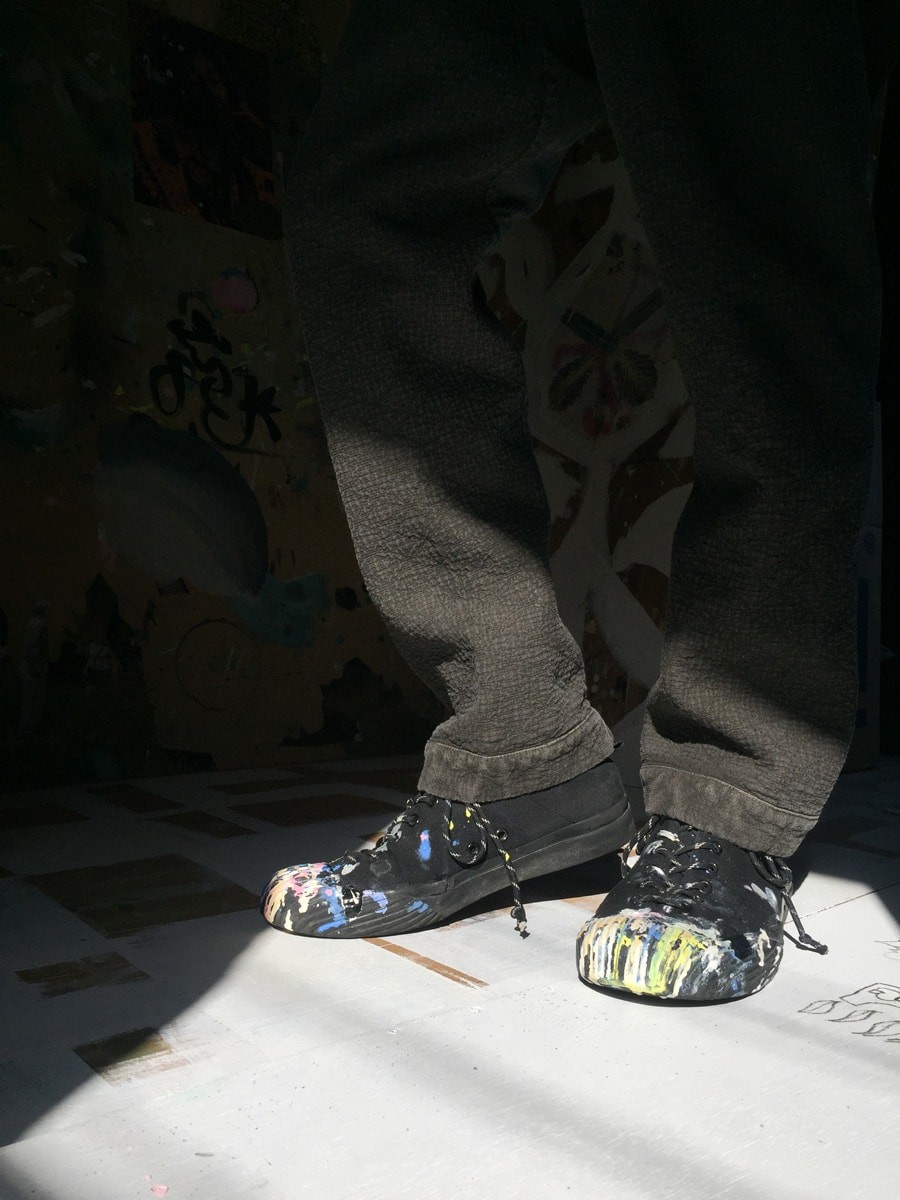 安野谷 昌穂さん｜Fronteer｜スニーカー - Slide:2