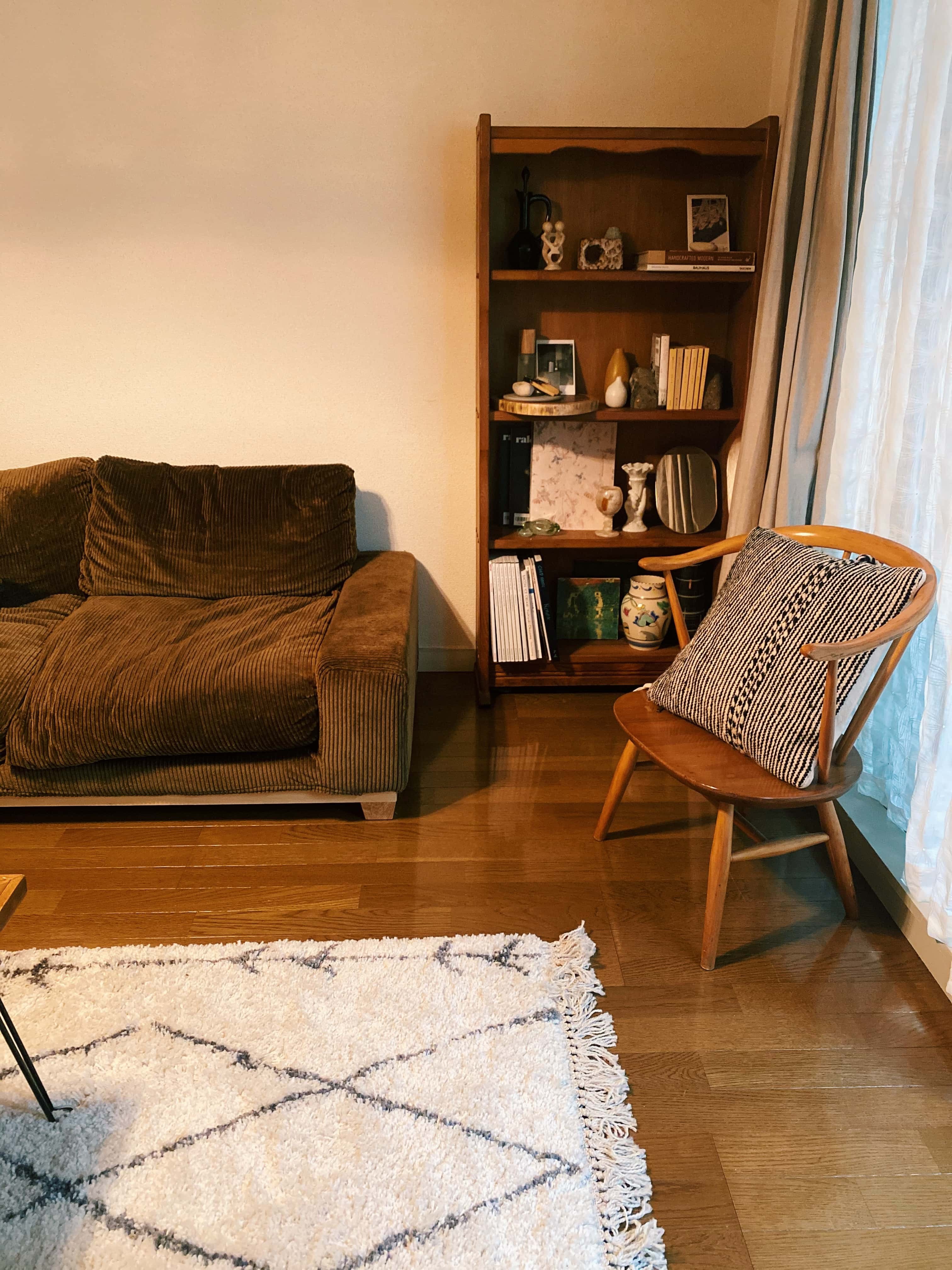 私と部屋 - Slide:1