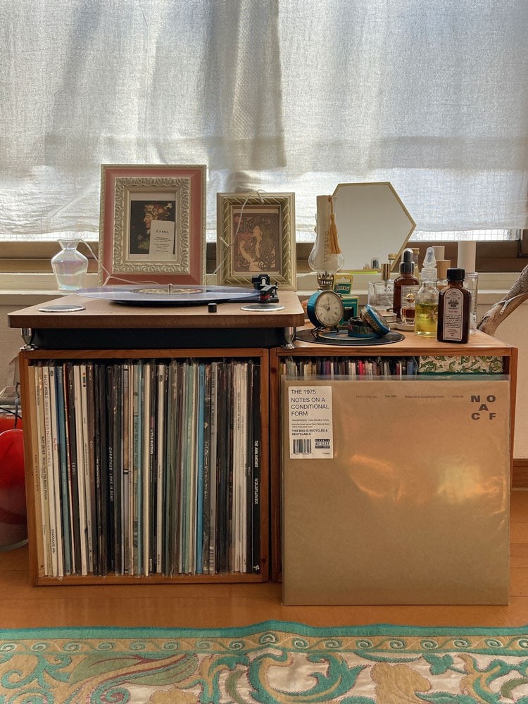 私と部屋 - Slide:4