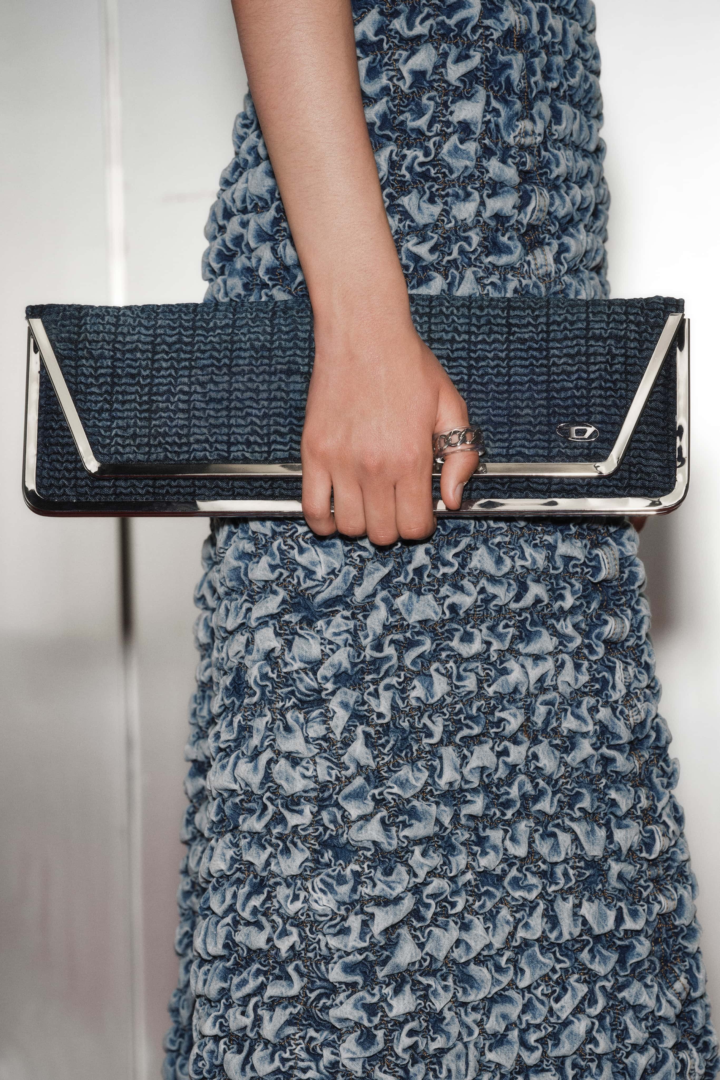 〈ディーゼル〉新クリエイティブ・ディレクター、グレン・マーティンスがデビューにかけた思いとは？ - Slide:1