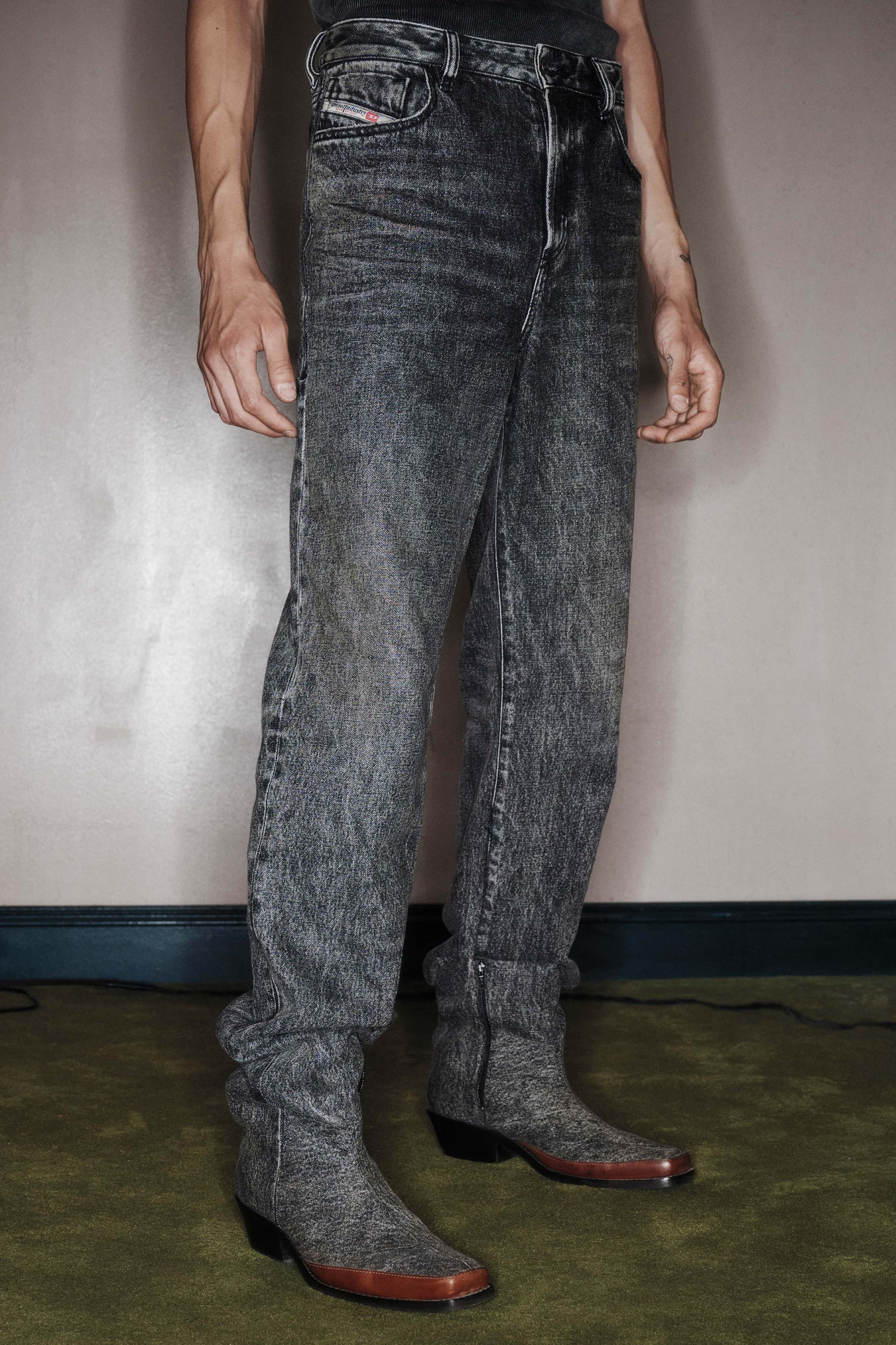 〈ディーゼル〉新クリエイティブ・ディレクター、グレン・マーティンスがデビューにかけた思いとは？ - Slide:8