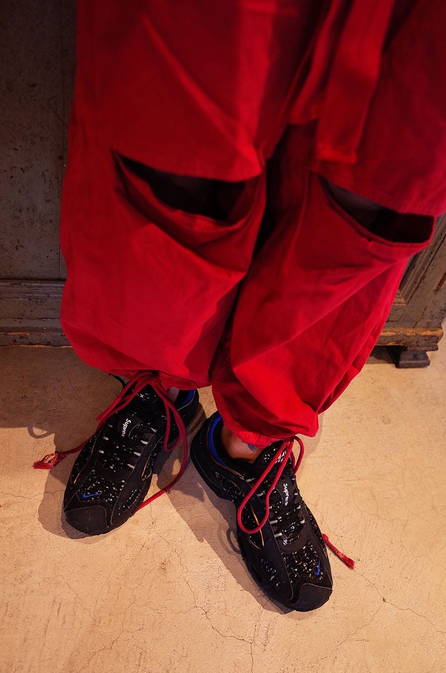 スニーカー｜supreme × nike air max tailwind4 - Slide:2