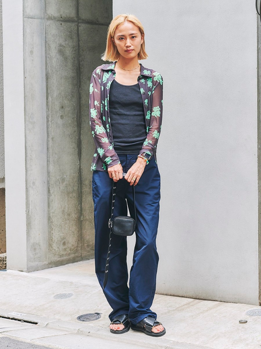 ビゴター〉のミニバッグがおしゃれの正解。GINZAレディ3人の私服 