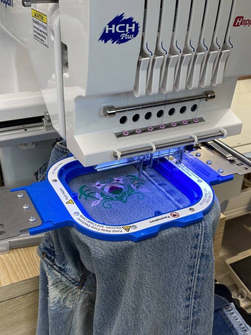 もう穿けない!と思っていた最愛デニム。リーバイス®でプロのジーンズリペアを体験 – スタイリスト谷崎彩の超私的ファッション愛 #19 - Slide:8