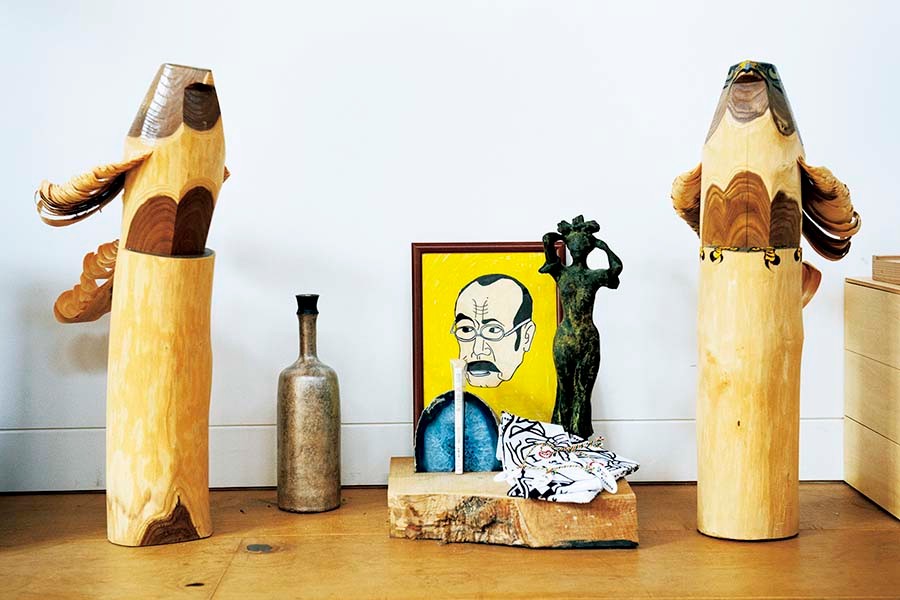 山本康一郎、“集まる”の必然 伴淳三郎の肖像画と思い出の品 - Slide:1