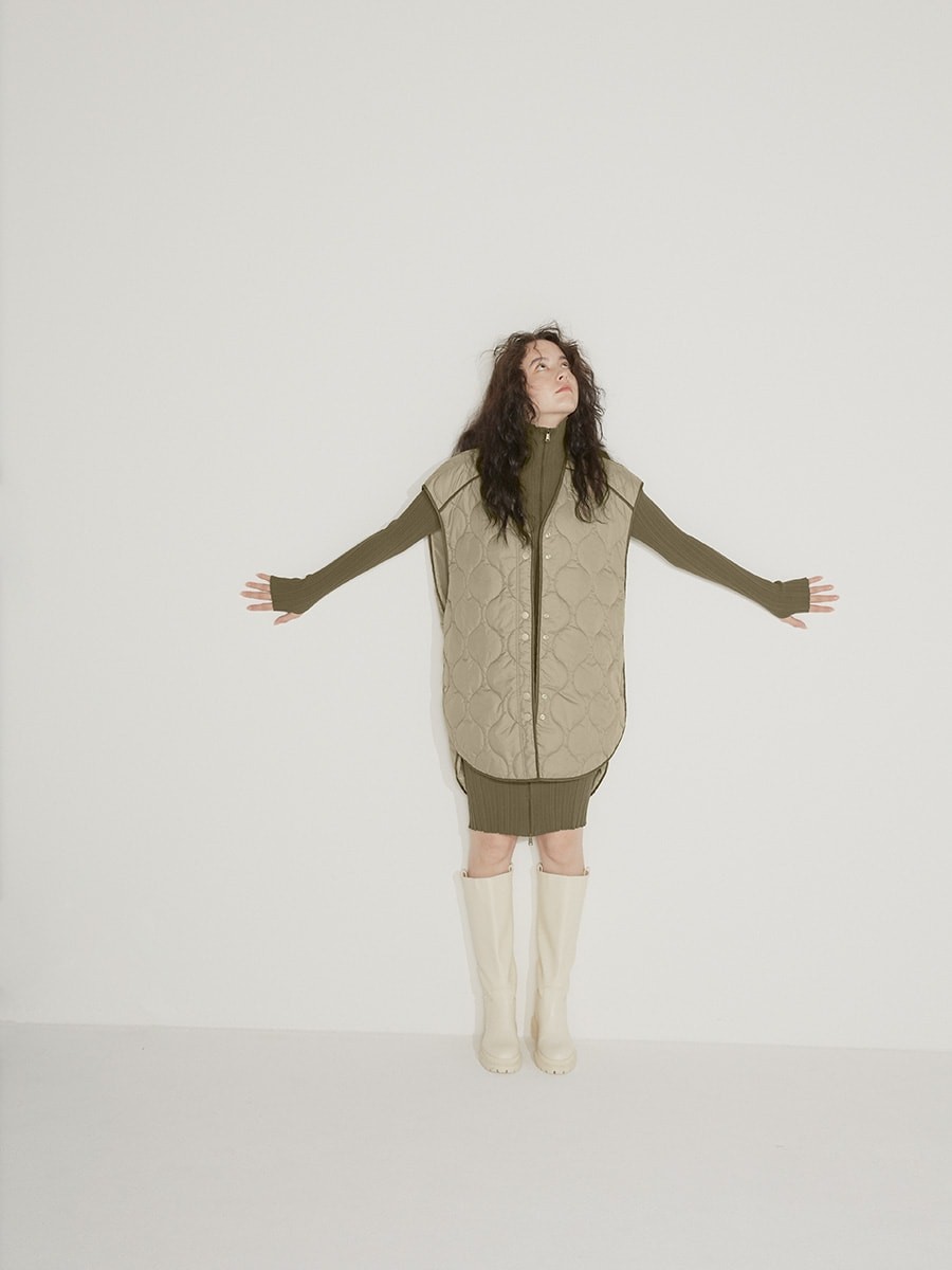 秋のおしゃれはシックにアクティブに！〈H＆M〉のサステナブルなコレクションに注目 - Slide:1