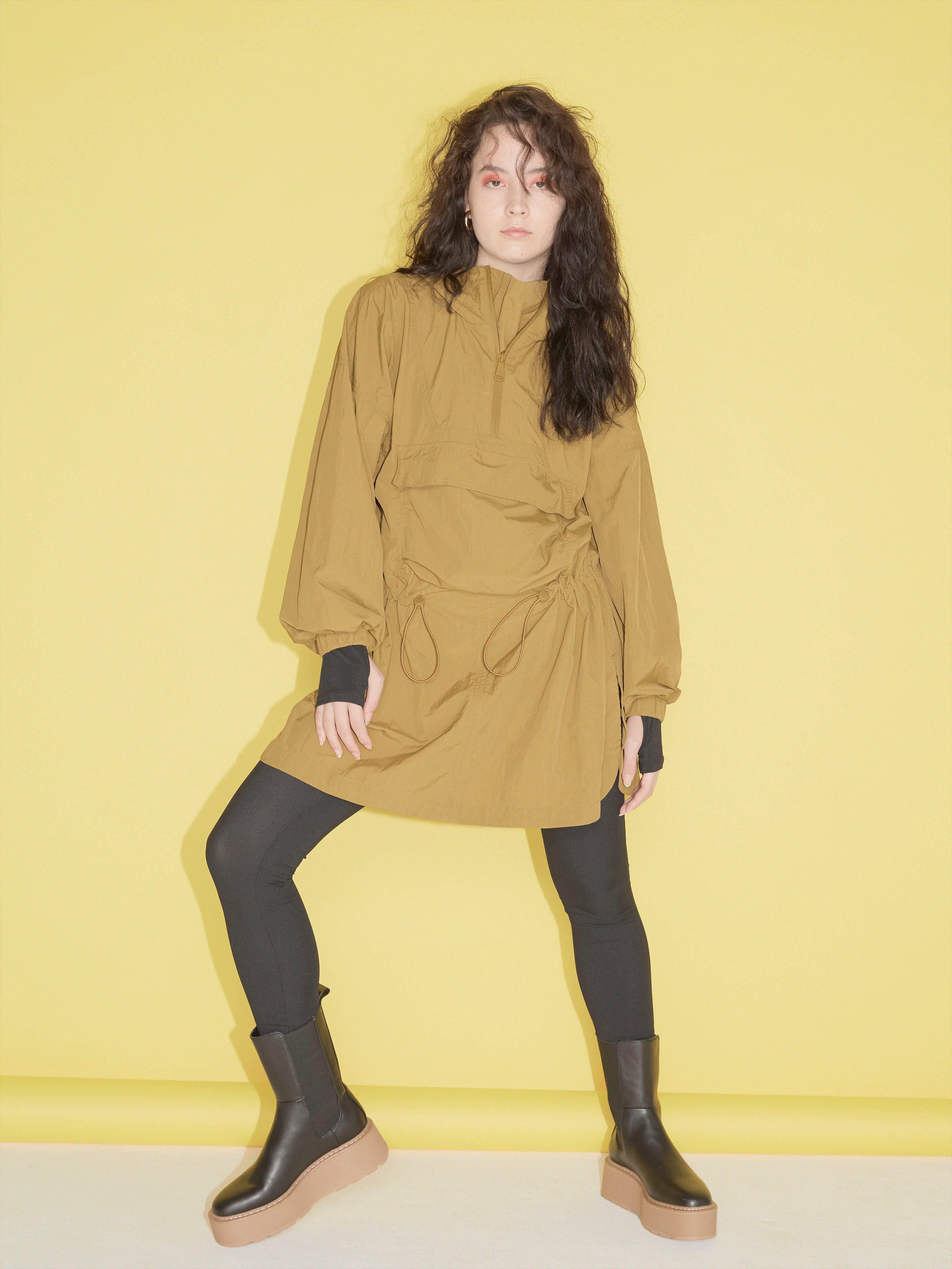 秋のおしゃれはシックにアクティブに！〈H＆M〉のサステナブルなコレクションに注目 - Slide:2