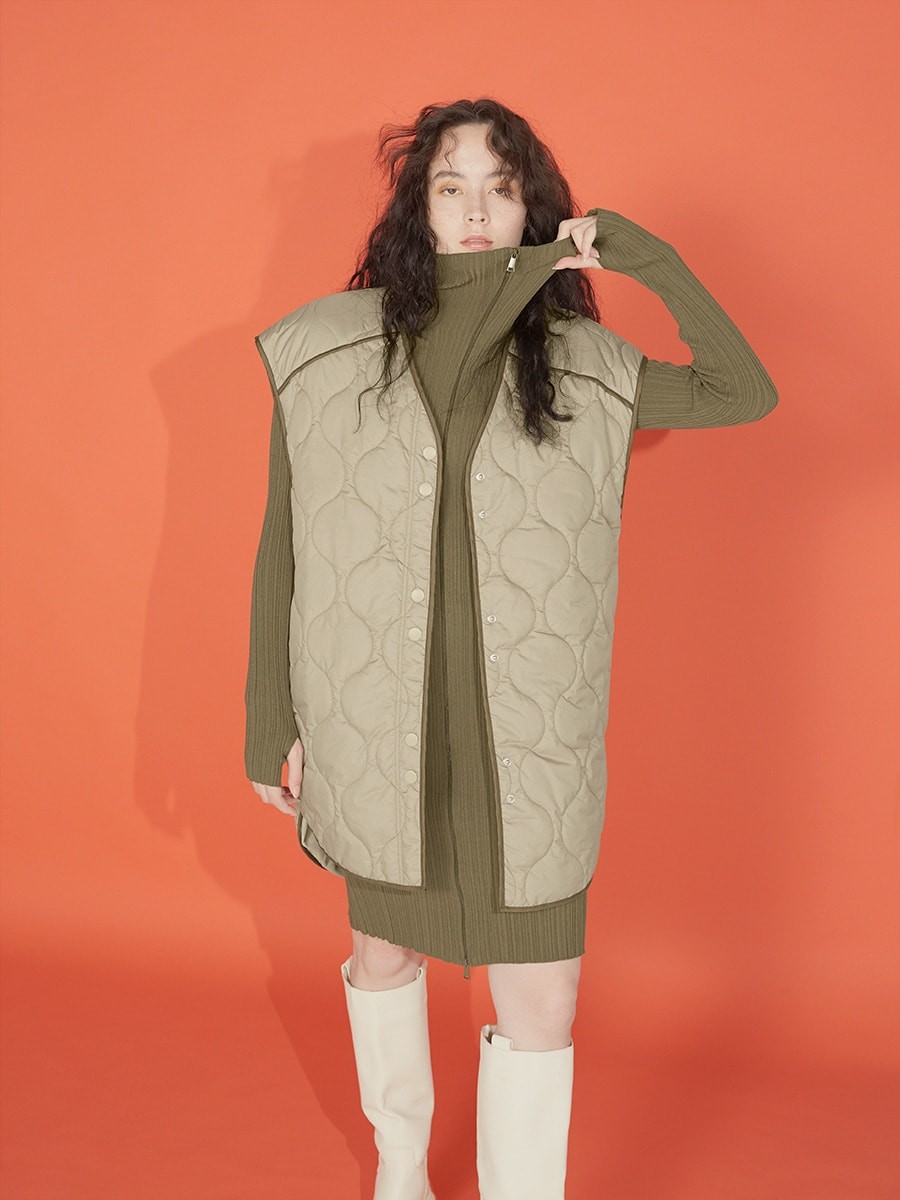 秋のおしゃれはシックにアクティブに！〈H＆M〉のサステナブルなコレクションに注目 - Slide:2