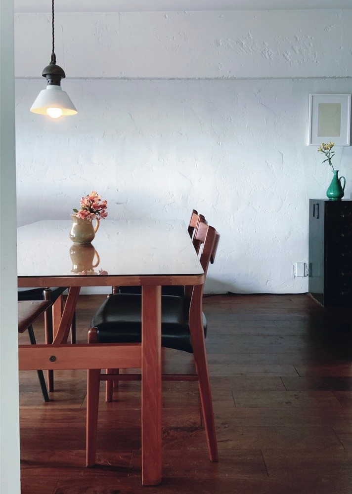 私と部屋 vol.85 余白を残したフルリノベーション。一面窓からの開放的な景色に惹かれて ー 塚崎恵理子さん - Slide:3