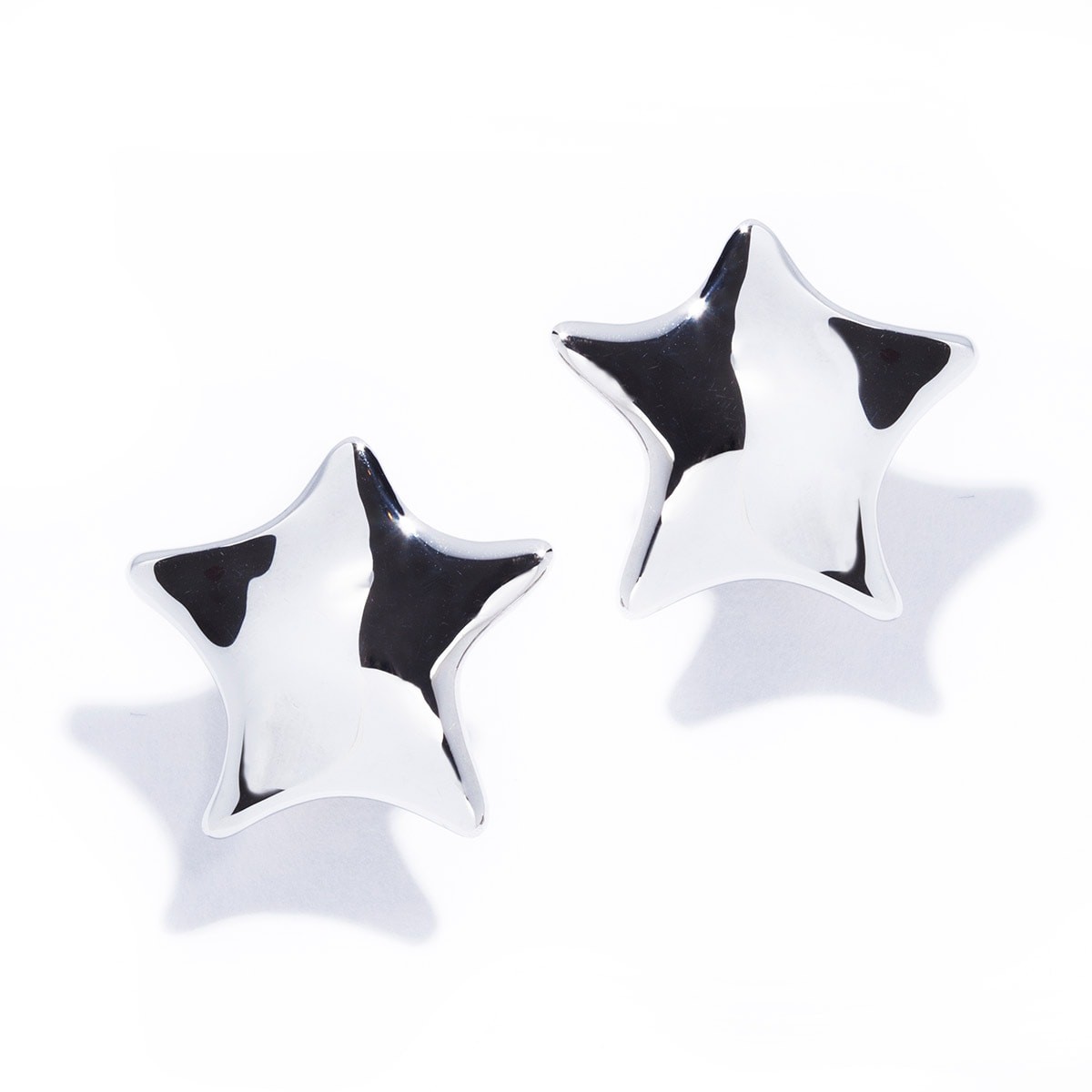 〈IRIS 47〉見るものを刺激するヘッドピースとイヤリング - Slide:6