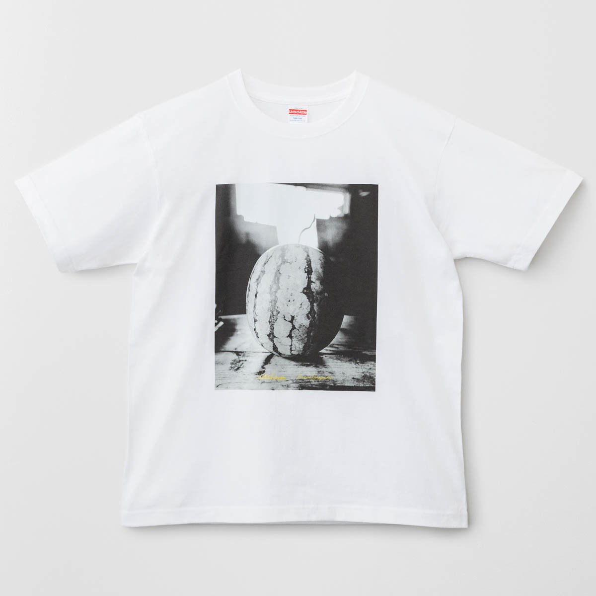 写真家・小浪次郎が切り取った、美しい日常。写真展『黄色い太陽–Burning Drop–』が渋谷PARCOで開催 - Slide:2