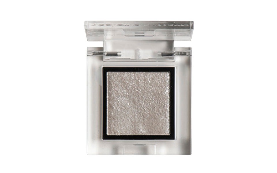 キラキラシャドウ×白マスカラ|「新しさ」をアイメイクと眉に!vol.1 - Slide:1