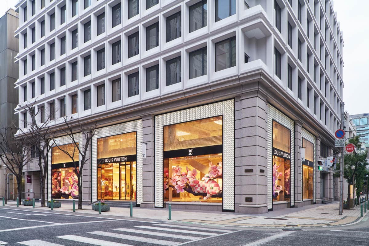 歴史と美学を凝縮した〈ルイ・ヴィトン〉神戸店がオープン | 【GINZA 
