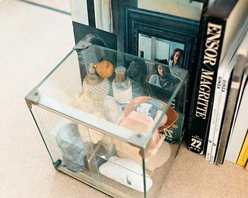 GINZA CHARMING BUSTERS 実家に住むひと 黄 理子 - Slide:6