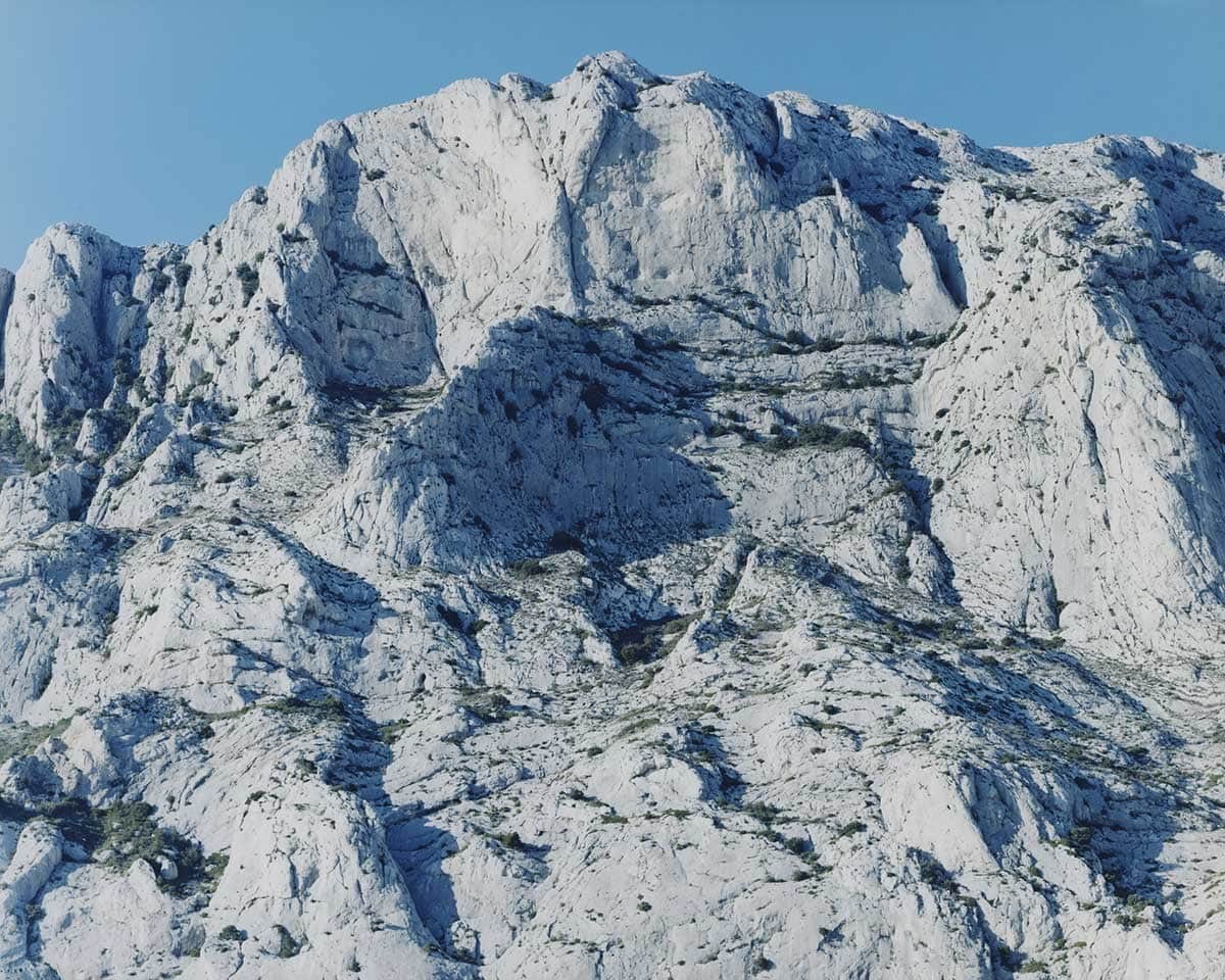 独自の世界観を開拓してきた現代の写真家『写真と絵画—セザンヌより 柴田敏雄と鈴木理策』|G’s ART REVIEW - Slide:1