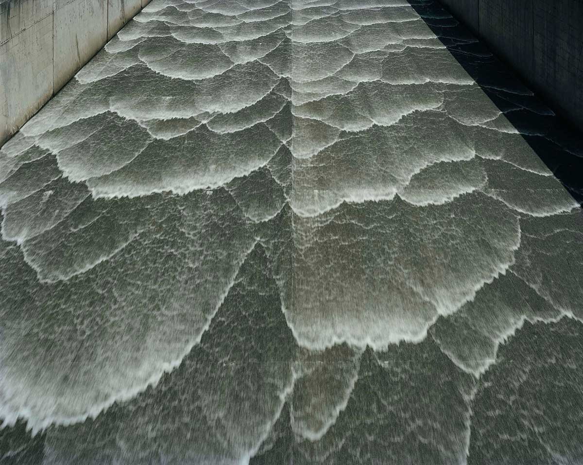 独自の世界観を開拓してきた現代の写真家『写真と絵画—セザンヌより 柴田敏雄と鈴木理策』|G’s ART REVIEW - Slide:2