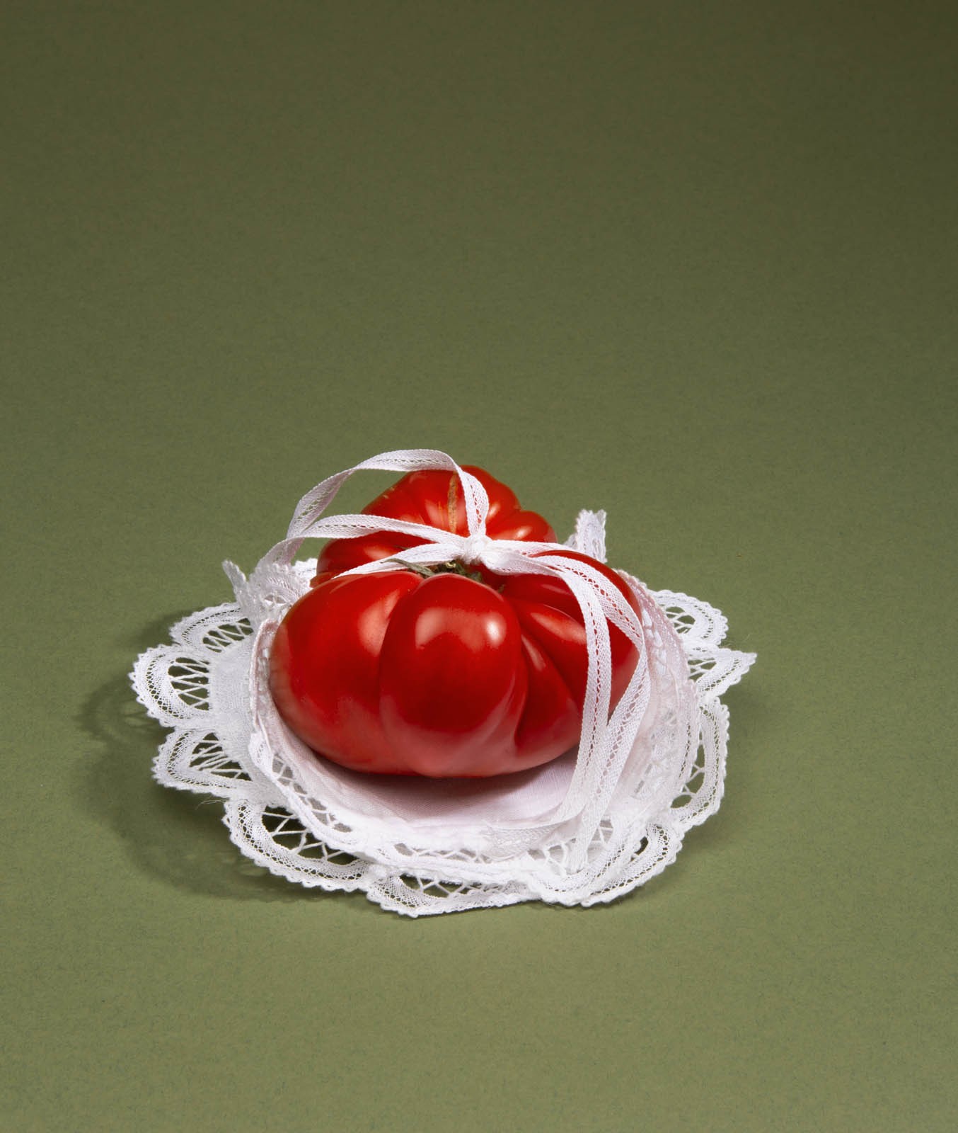 ワイングラスはパール帽子でおめかしを。NY発のテーブルウェアブランド〈Gohar World〉が気になる 【みんなのニュース】 - Slide:4