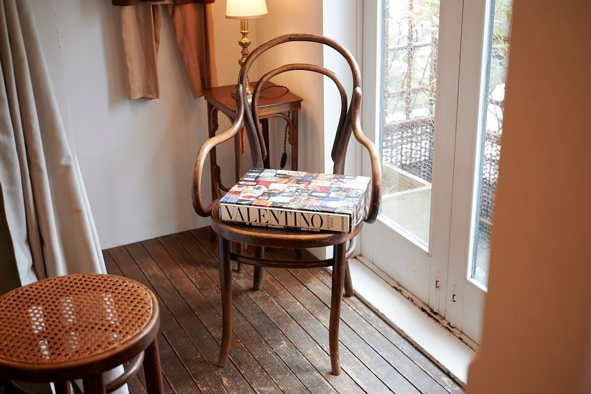 代官山で『ヴァレンティノ ヴィンテージ テイクオーバー』が開催中！70年〜近代までのドレスが揃う - Slide:3