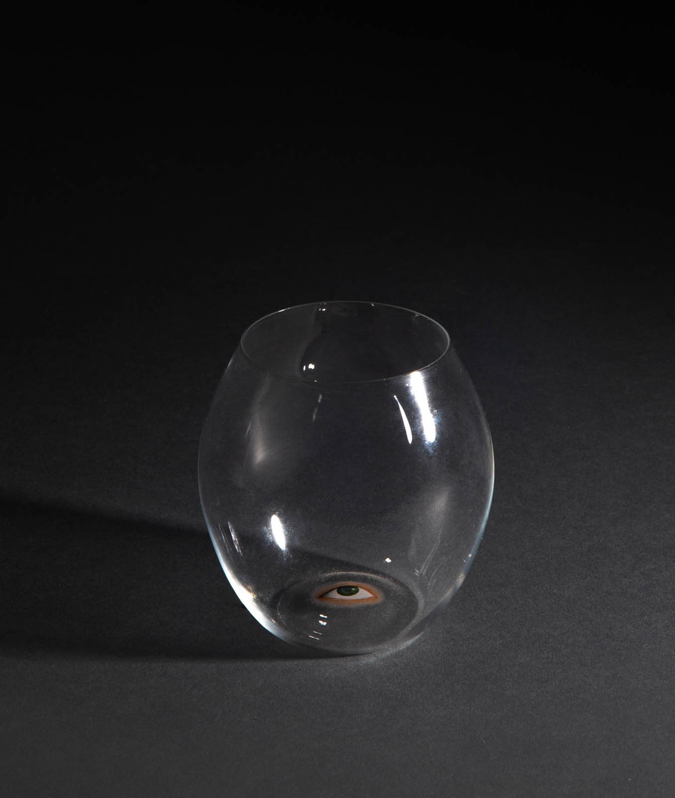 ワイングラスはパール帽子でおめかしを。NY発のテーブルウェアブランド〈Gohar World〉が気になる 【みんなのニュース】 - Slide:8