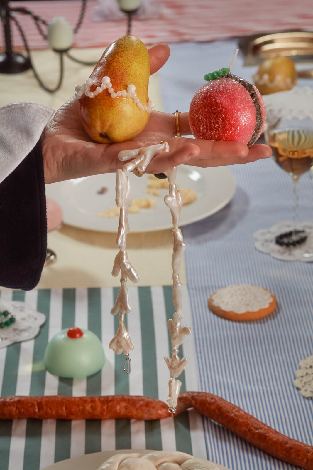 ワイングラスはパール帽子でおめかしを。NY発のテーブルウェアブランド〈Gohar World〉が気になる 【みんなのニュース】 - Slide:3