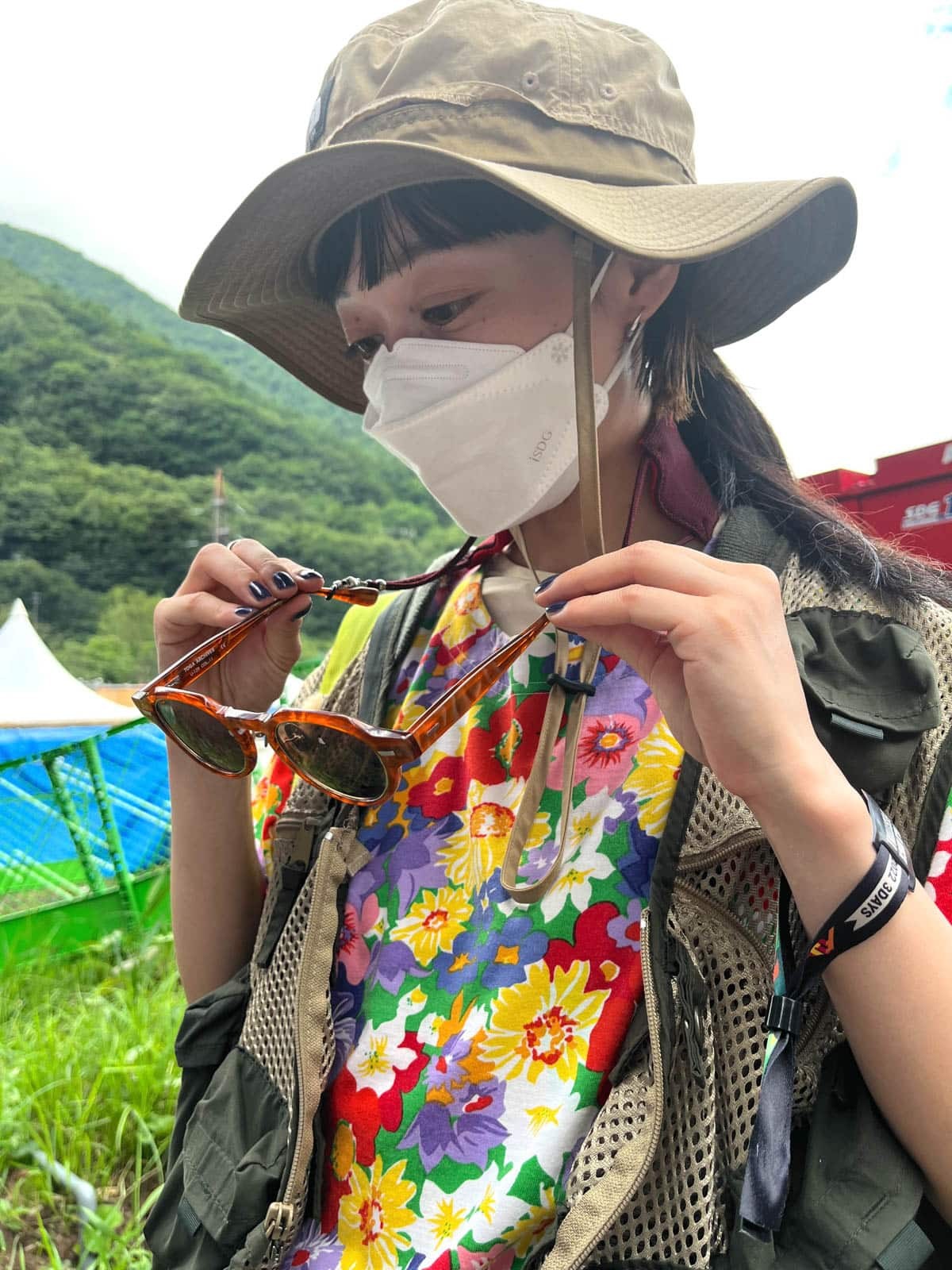 フジロック・フェスティバルでスタイルハント！vol.1 メッシュ素材＆ベストが新定番に？ - Slide:4