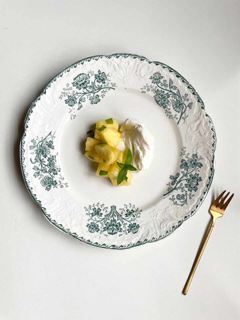 となりの5分めし パイナップルと蜂蜜のハーブマリネ