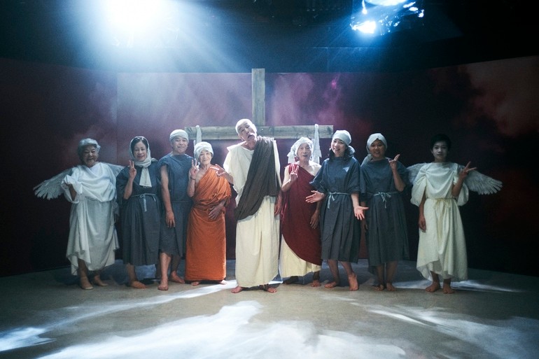 石原海監督と制作スタッフが語る『重力の光：祈りの記録篇』「全部背負える人たちと一緒に作りたかった」 - Slide:1