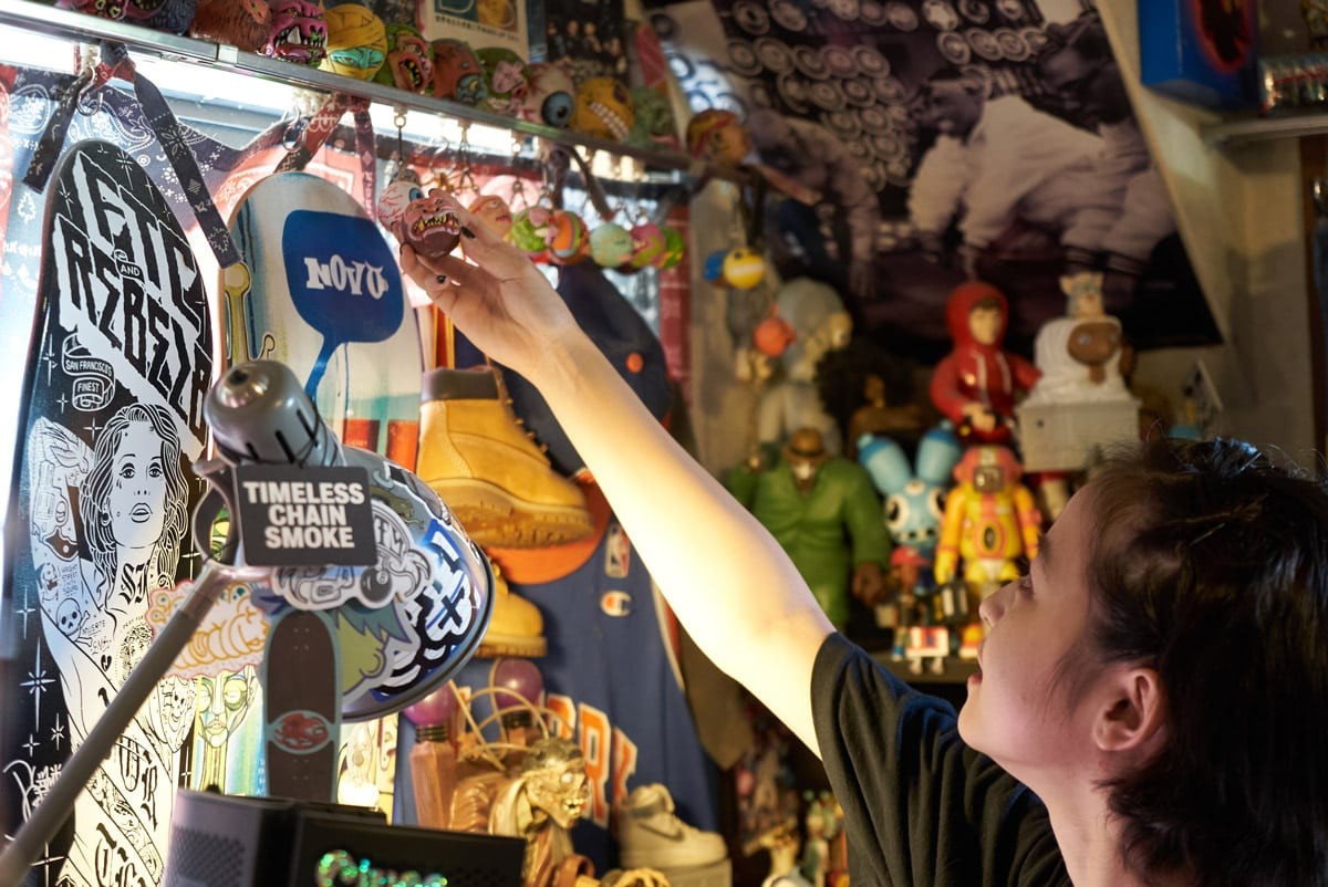 伊藤万理華「誰かのホーム・スイート・ホーム」｜SITE - Slide:1