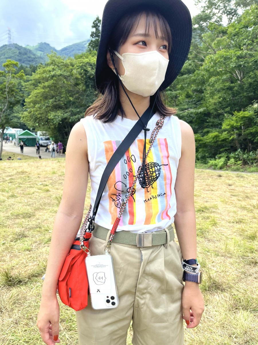 フジロック・フェスティバルでスタイルハント! vol.5 〈KEEN〉とシンプル×ヘルシーな肌見せスタイル - Slide:1