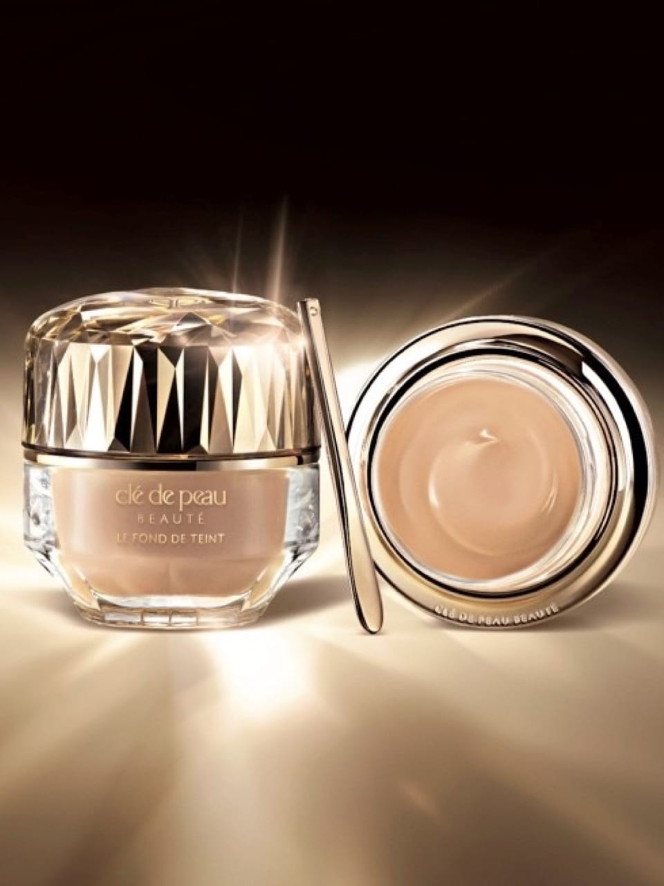 クレ・ド・ポー ボーテ、ファンデーション、ル・フォンドゥタンn