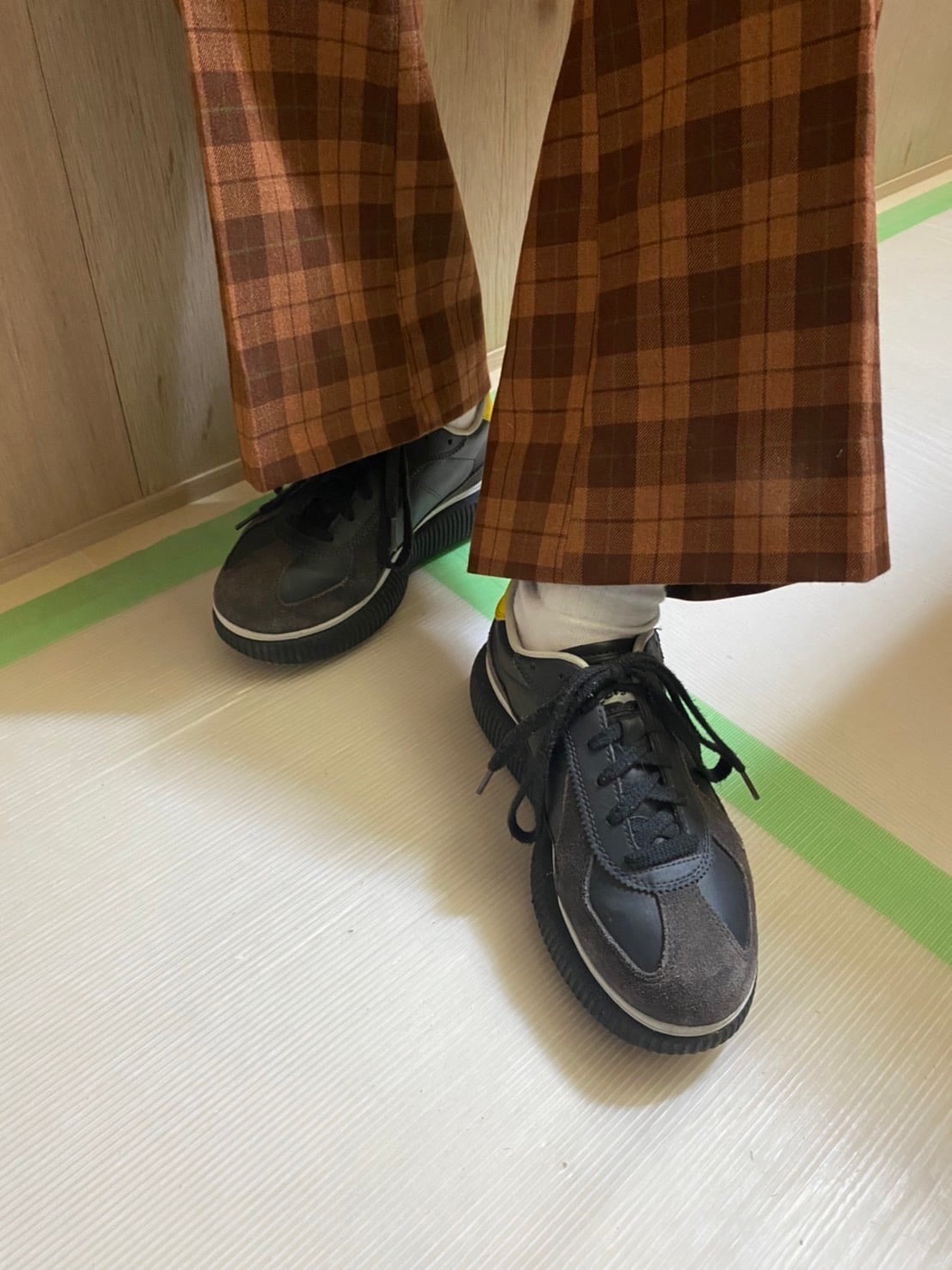 オニツカタイガー - Slide:2