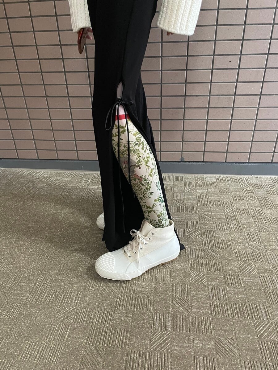 スニーカー愛が止まらない！ Vol.19 Saya - Slide:2