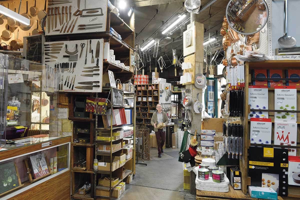 パリの老舗台所用品店「E.ドゥイルラン」を探検! - Slide:2