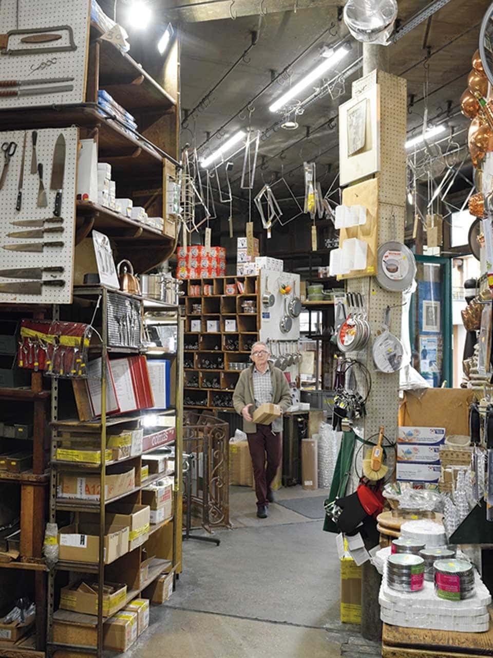 パリの老舗台所用品店「E.ドゥイルラン」を探検！