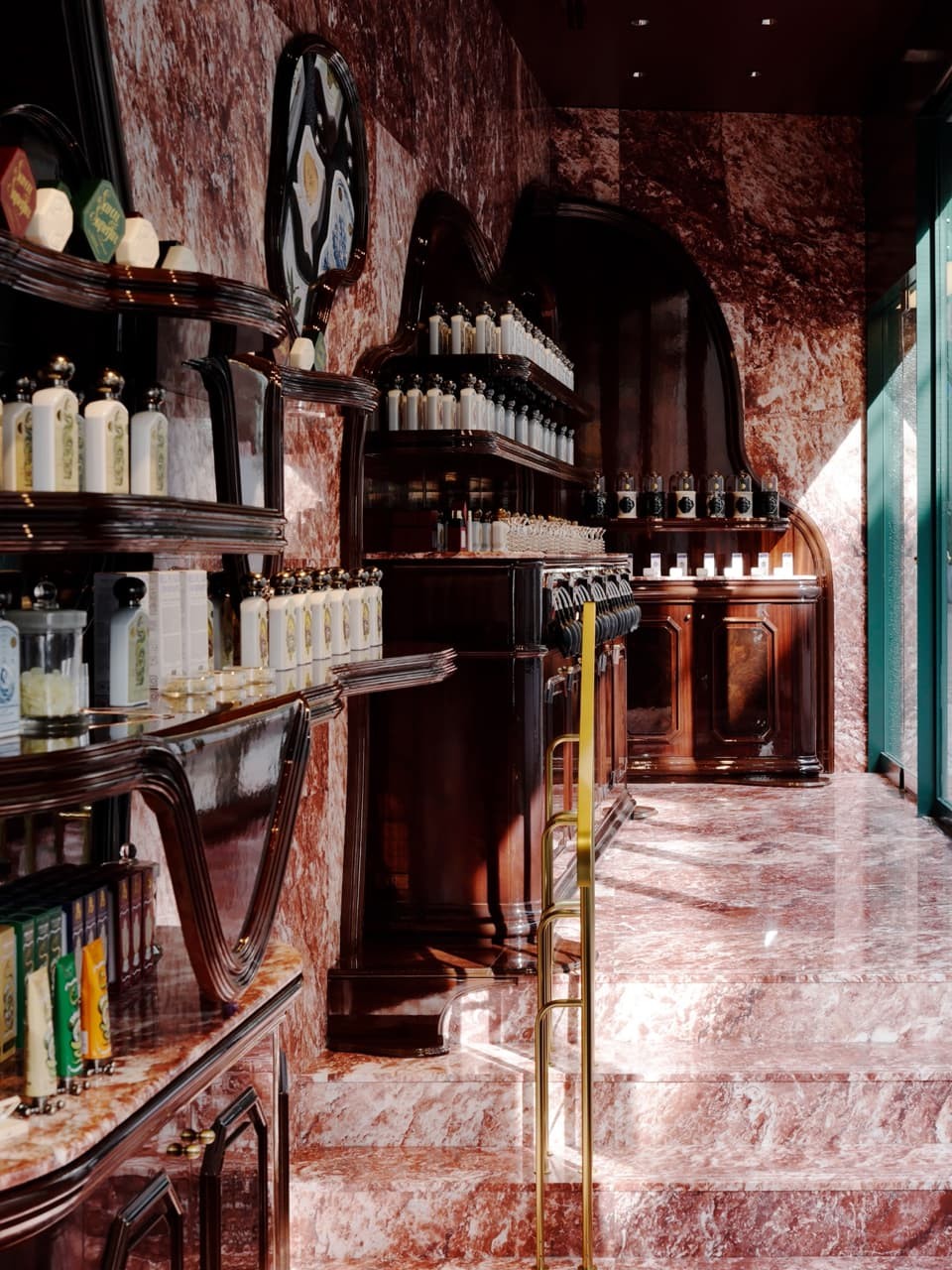 ビュリー　ブティック　