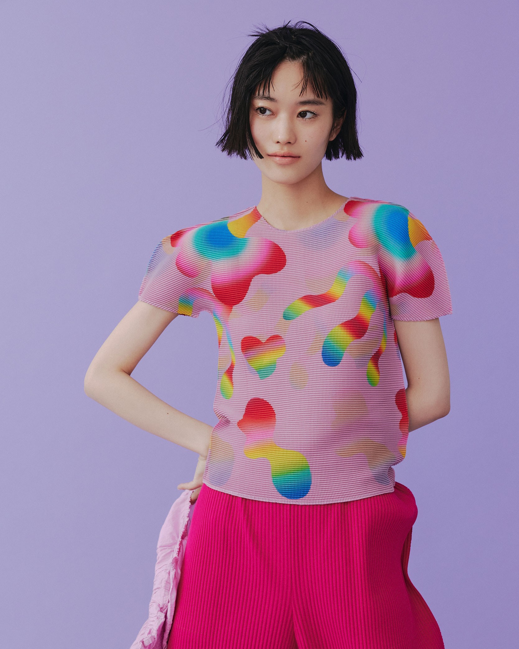 〈me ISSEY MIYAKE〉今月のあなたを彩るストレッチプリーツは？vol.02