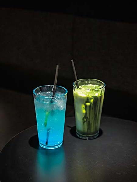 夜カフェも楽しいムーディカフェ2軒 黒白カフェが増えていた② NOTE COFFEE - Slide:4