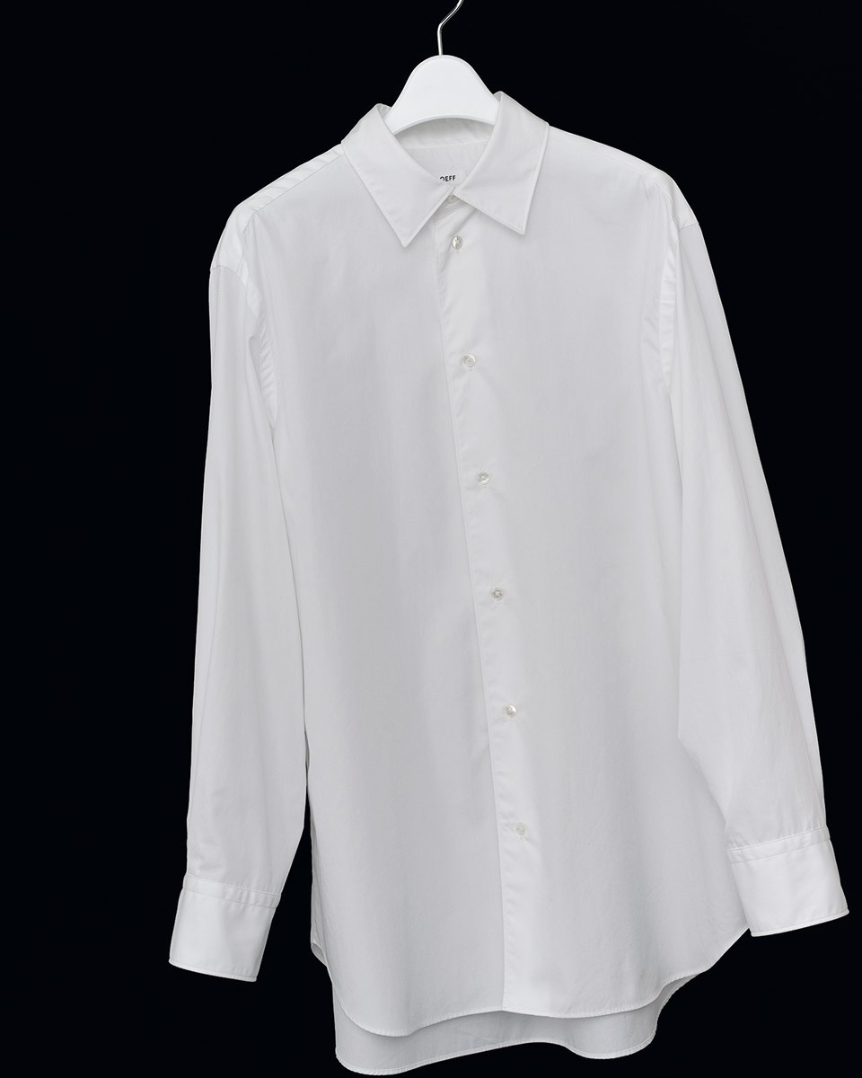 ベーシックな白シャツの静かな革命 - Slide:2