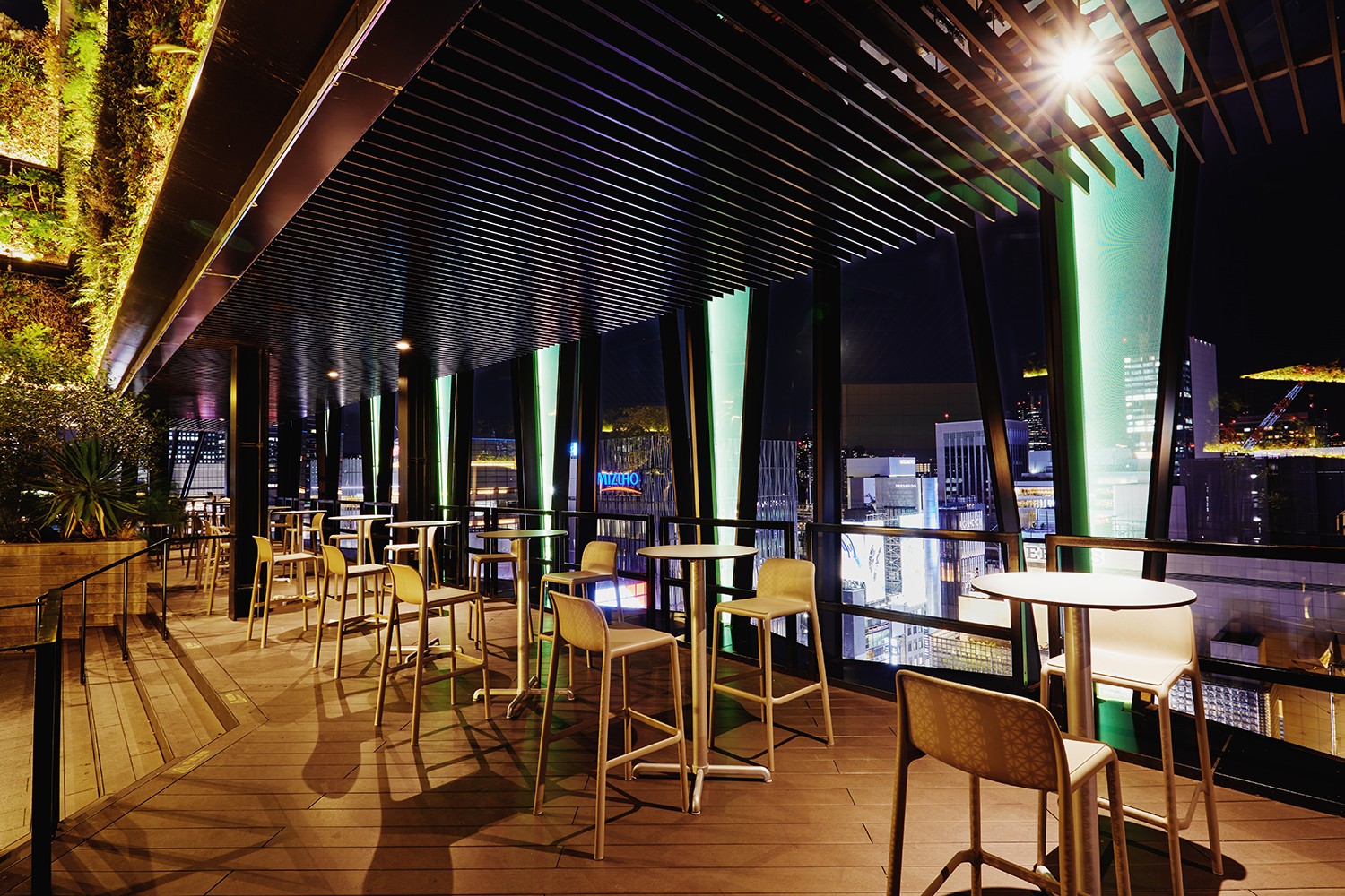 東急プラザ銀座, THE MINT GINZA - Slide:1