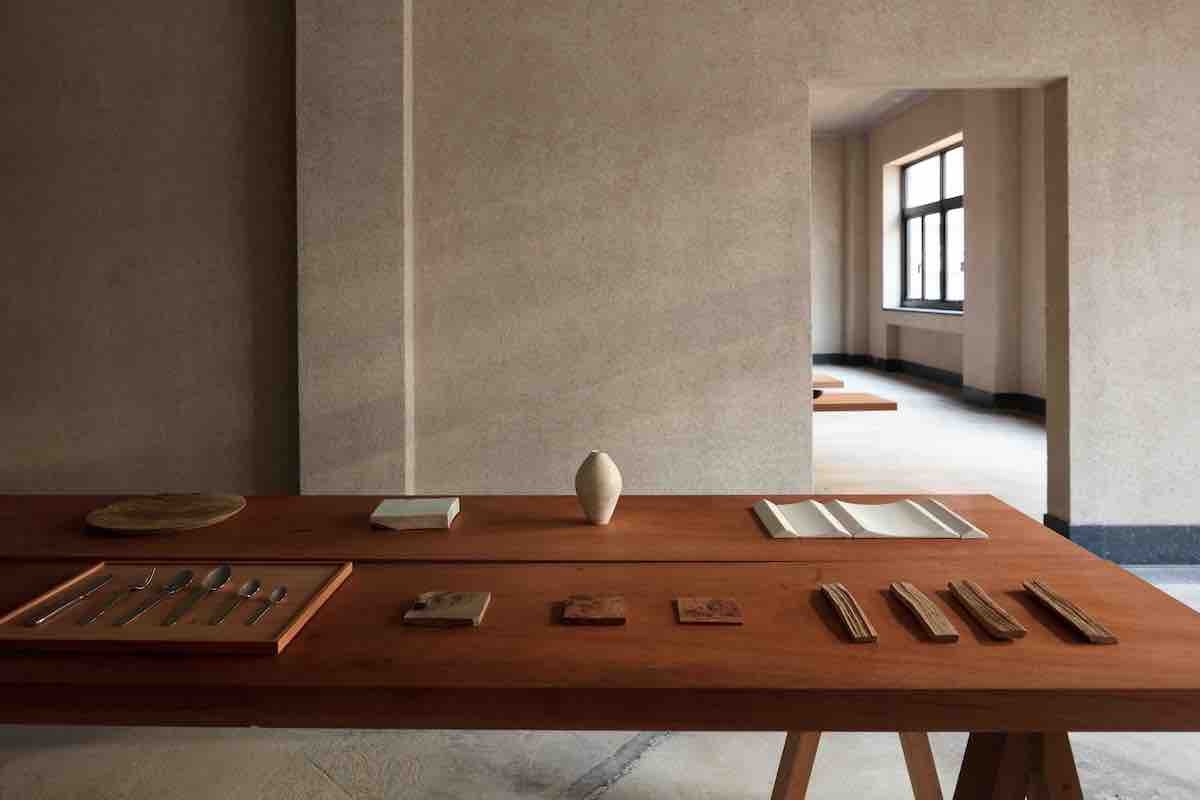 VAGUE 秋1 - Slide:1