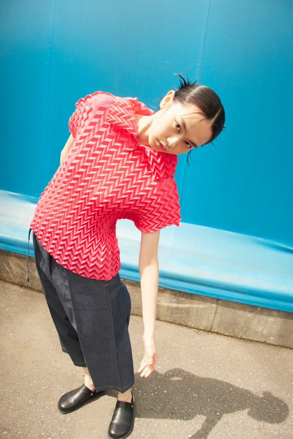 幾何学的な“ジグザグ”がポップ！ - Slide:1