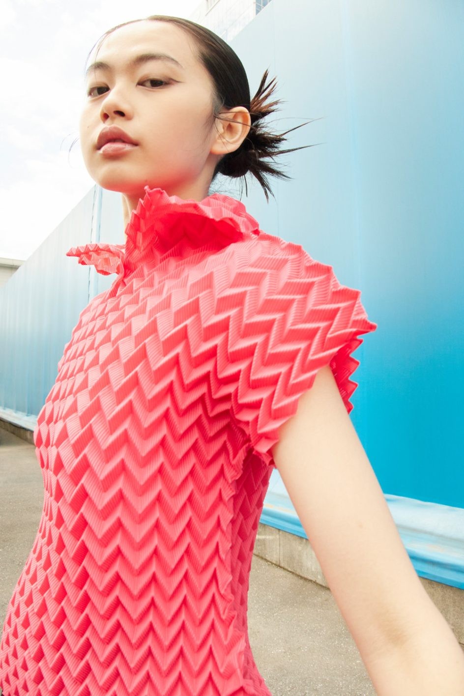 幾何学的な“ジグザグ”がポップ！ - Slide:3