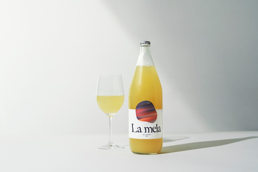 りんごジュースから派生した雑誌やプロダクトに注目！ - Slide:2