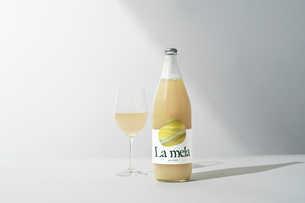 りんごジュースブランド〈La mela／ラ・メラ〉　代官山 - Slide:1