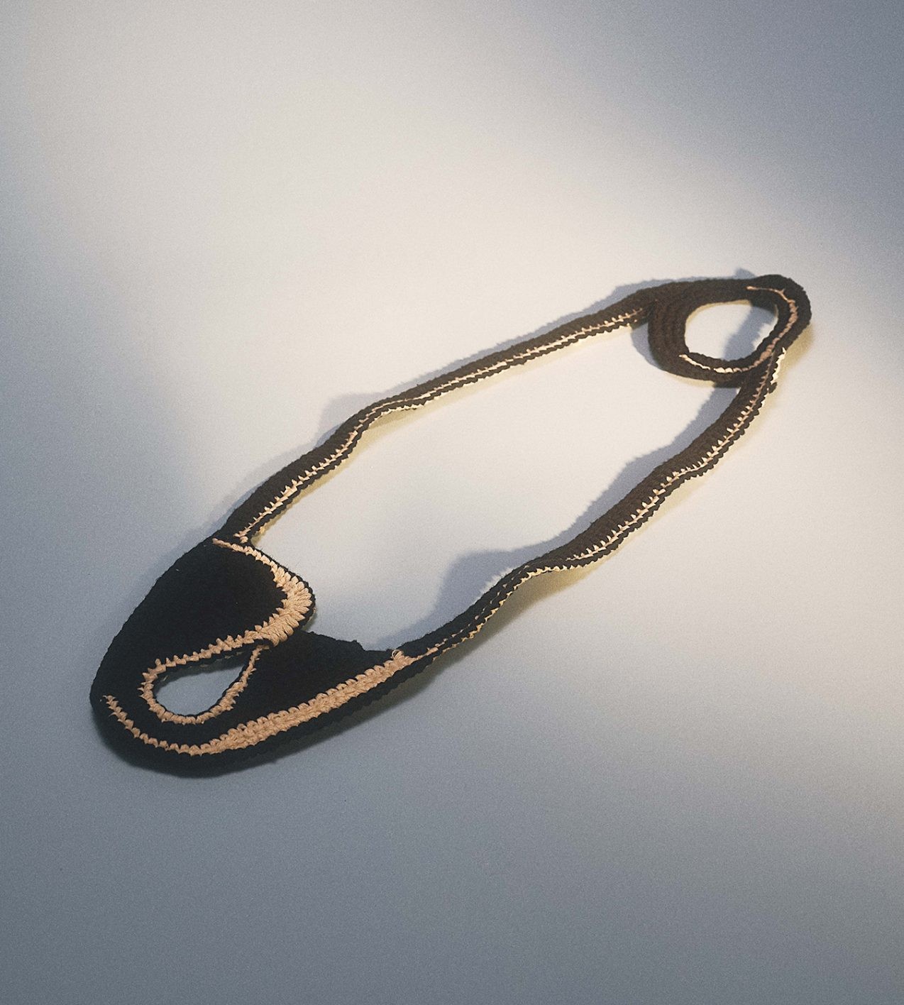 意外なアイテムに七変化!?見覚えのある"アレ"　アクセサリー - Slide:5